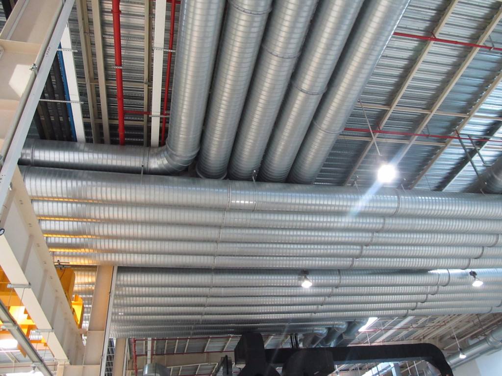 角鋼法蘭(lán)風管優點及用途 角鋼法蘭風管優點及(jí)用途